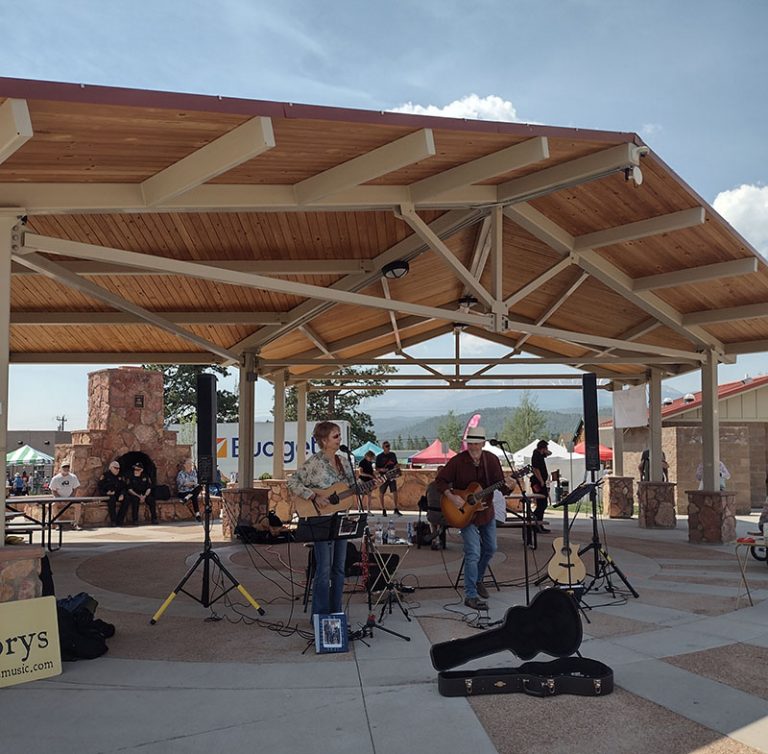 Woodland Park’s Farmers Market In Full Swing With Fresh Produce, Music